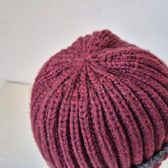 Woolrich Wool Blend Ribbed Knit Fold Cuff Winter Beanie Red Grey Unisex - Picture 4 of 9